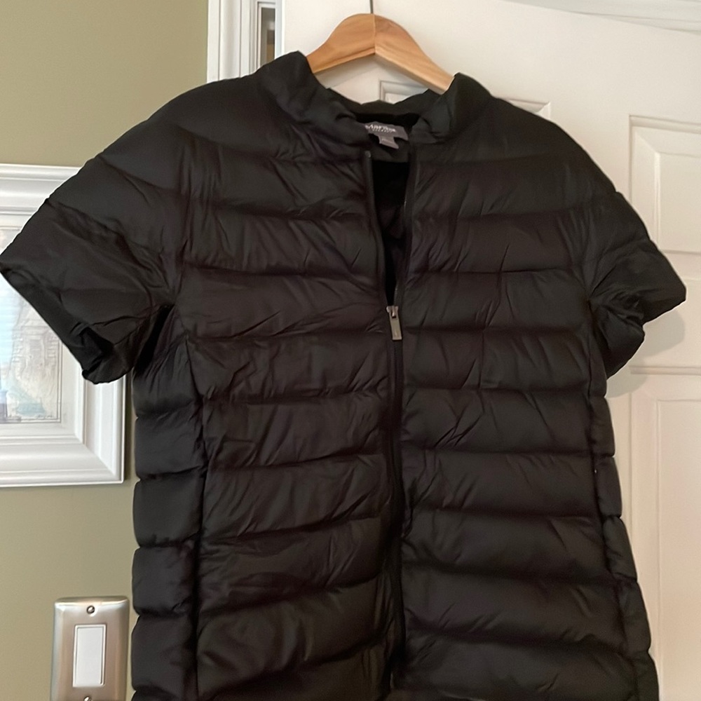 New, never worn Martha Stewart short sleeved vest